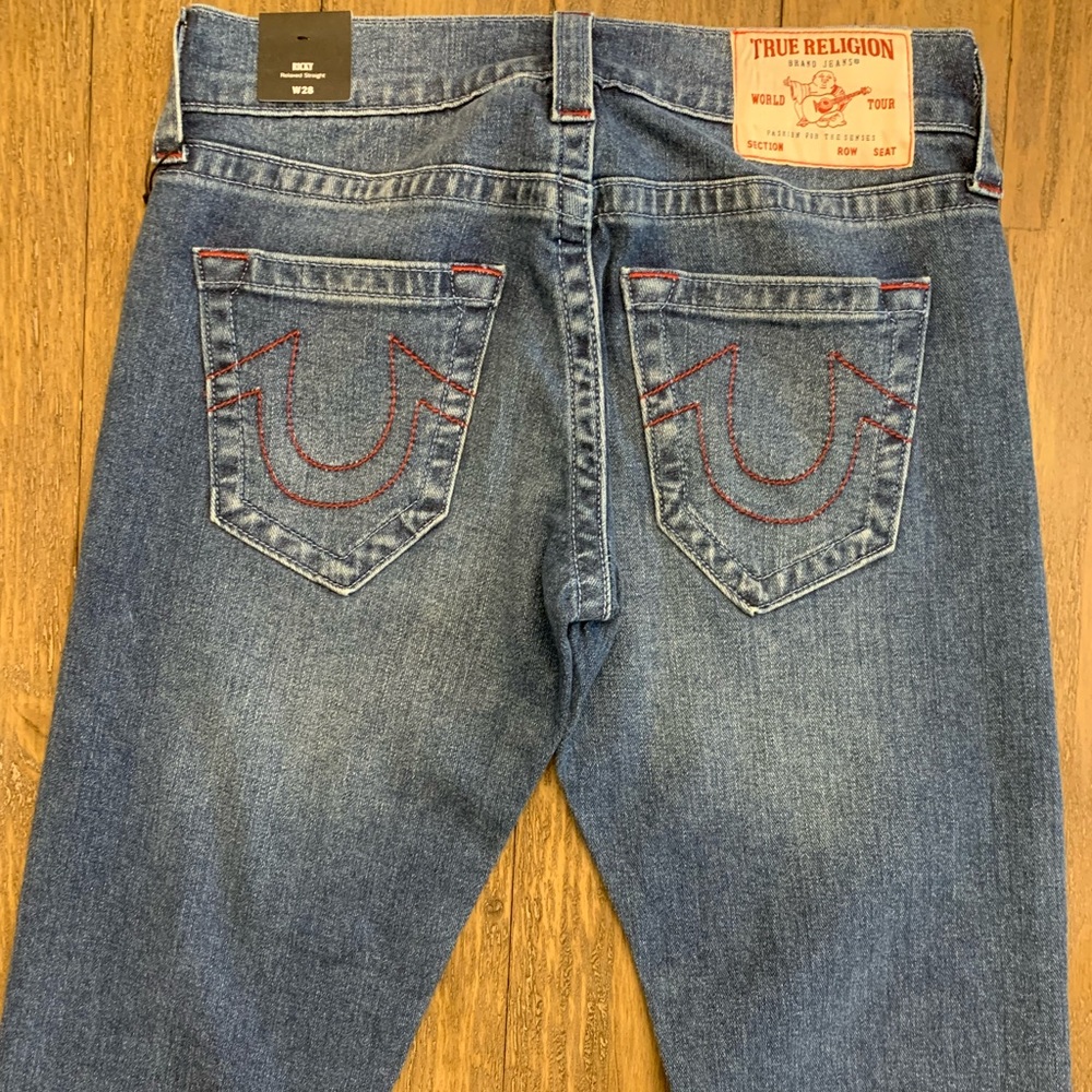 True Religion Men’s Jeans Perfect Condition Relaxed Straight 28 Waist 32 Inseam - Picture 2 of 4
